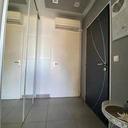Appartement Ajaccio, 1 Piece, 2 Personnes - Fr-1-665-33 *