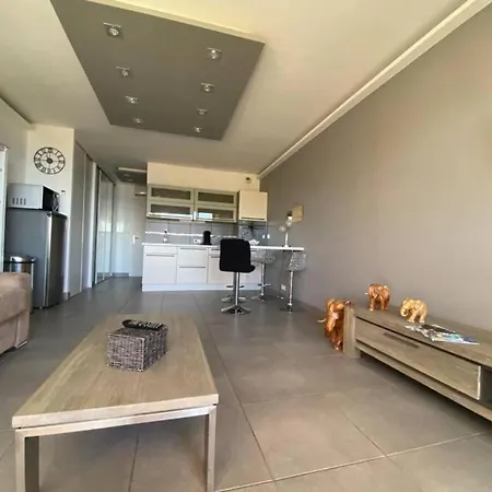 Ajaccio, 1 Piece, 2 Personnes - Fr-1-665-33 Appartement